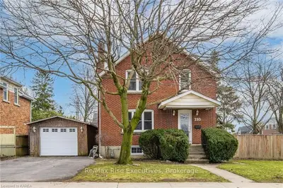 293 College Street, Kingston, On K7l 4m3