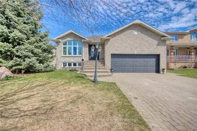 312 Friarhill Crescent, Kingston, On K7m 8p4