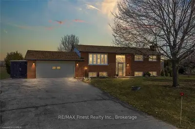 359 County Road 8, Greater Napanee, On, K7r 3k6