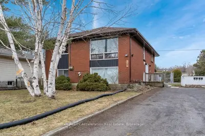 1342 MONTREAL Street, Kingston, ON K7K 3L6