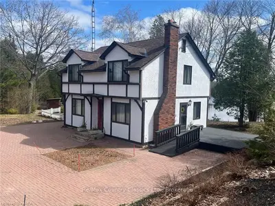 1018 And 1032 Jewel Road, Frontenac, On K0h 1k0