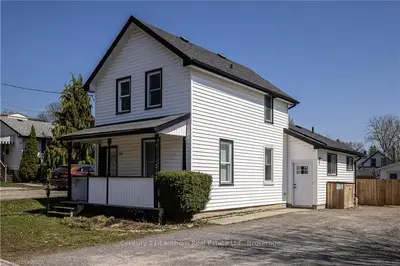 96 College Street, Deseronto, On K0k 1x0