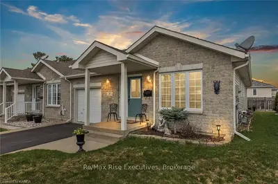 37 Ellesmeer Avenue, Kingston, On K7p 3j1