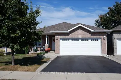 1098 Crossfield Avenue, Kingston, On K7p 0g7