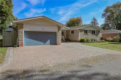 33 Swift Waters Road, Brockville, On K6v 5s9