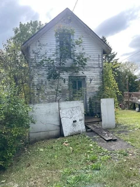 440 DUNDAS Street, Deseronto, ON K0K 1X0