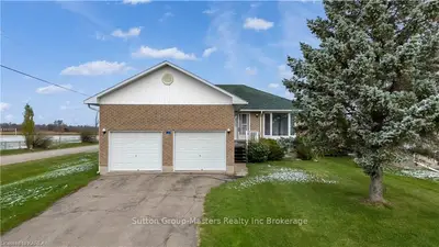 21 Frederick Street, Lansdowne Village, On K0e 1l0
