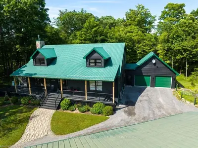 89 Tumbledown Road, Front Of Leeds & Seeleys Bay, On K0e 1l0