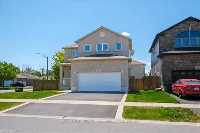 1285 Frank Street, Kingston, On K7p 0g9
