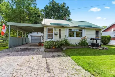 734 Portsmouth Avenue, Kingston, On K7m 1w5