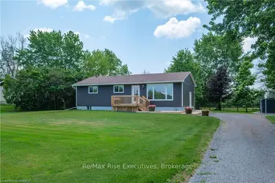 188 Apsley Drive, Greater Napanee, On K0h 1g0