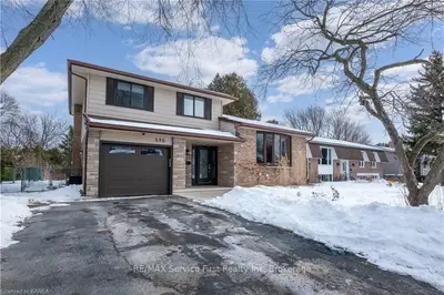 590 Stanford Street, Kingston, On K7m 6a1