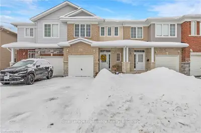 1590 Davenport Crescent, Kingston, On K7p 0k7