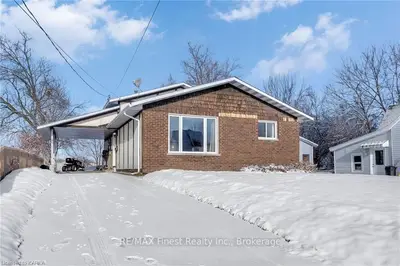 86 Schofield Avenue, Brockville, On K6v 4m5
