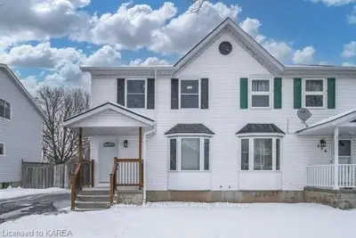 472 Grandtrunk Avenue, Kingston, On K7m 8w8