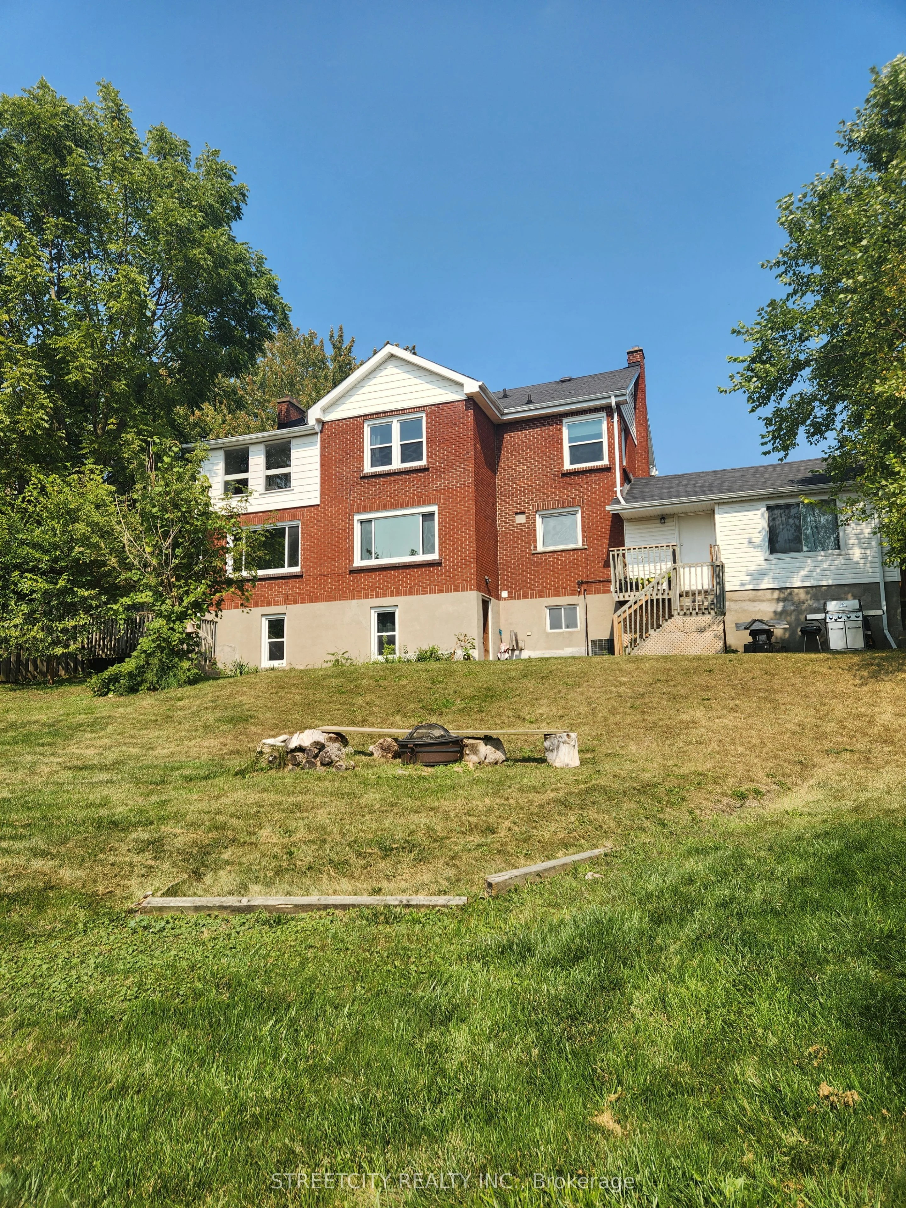 1099 Hamilton Road, London East, On N5w 1a7