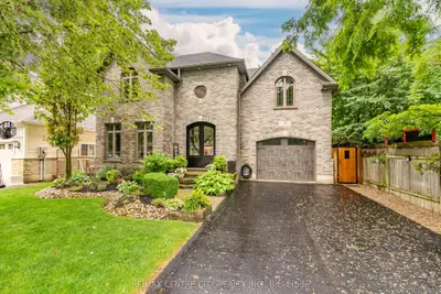 36 Holland Avenue, Aylmer, On N5h 3j2