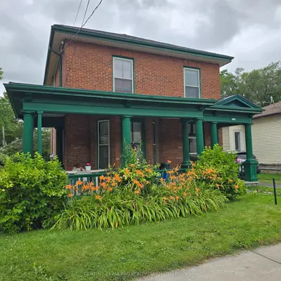 Detached in Belleville