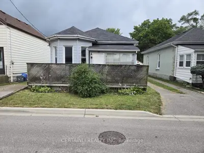 Detached in St. Thomas