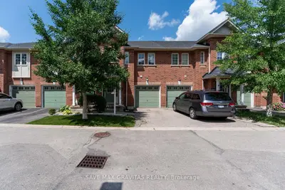 Condo Townhouse in Cambridge