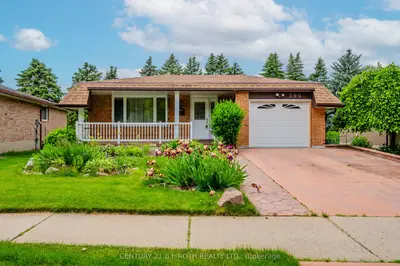 Detached in Waterloo