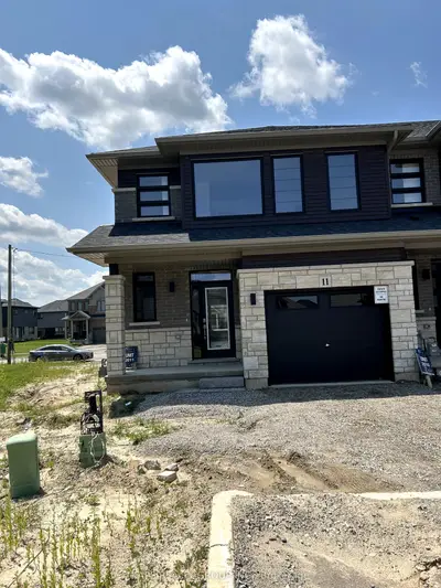 448 Blackburn Drive 11, Brantford, On N3t 0x2