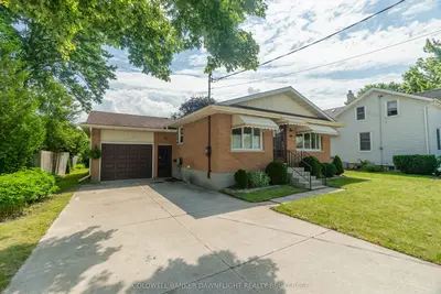 516 Andrew Street, South Huron, On N0m 1s1
