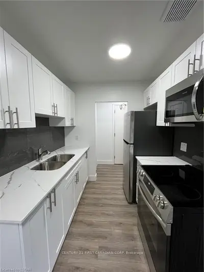 Condo Apartment in London South