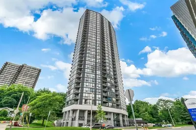 Condo Apartment in Hamilton