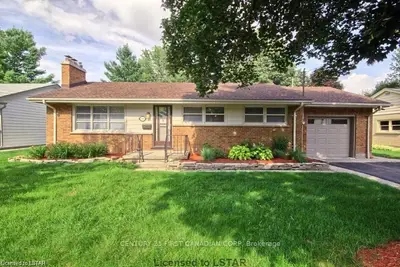 593 Oakridge Drive, London North, On N6h 3g3