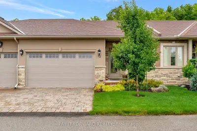 Att/Row/Townhouse in Brantford