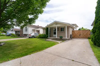 Detached in Windsor