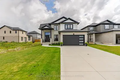 Detached in South Huron