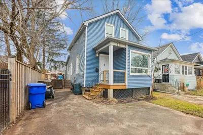 Triplex in St. Catharines