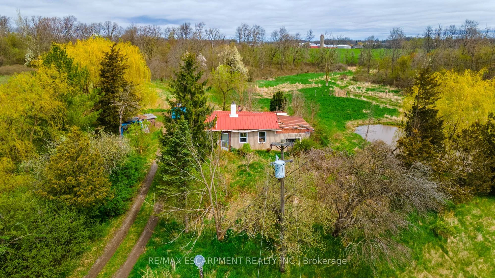 7203 Canborough Road, West Lincoln, On N1a 2w1