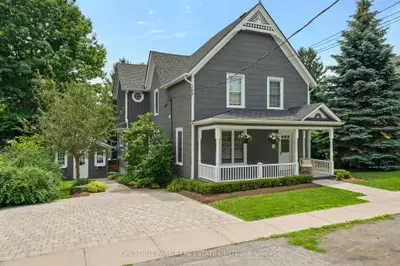 Detached in Prince Edward County
