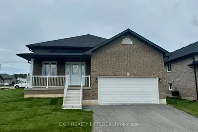 Detached in Asphodel-Norwood