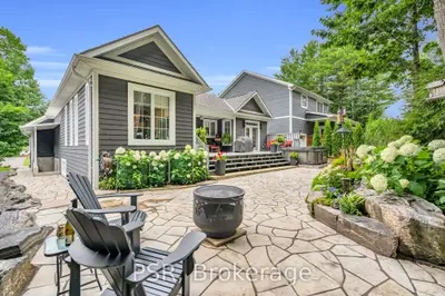 Detached in Gravenhurst