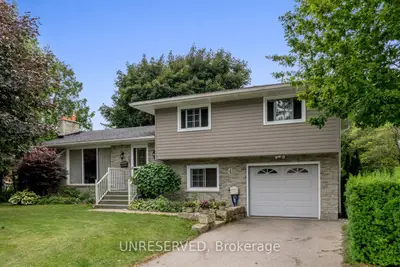 4 Camdon Court, Tillsonburg, On N4g 4b3