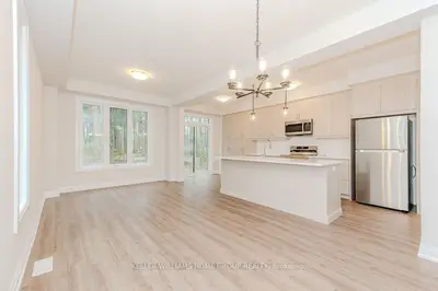 Att/Row/Townhouse in Cambridge