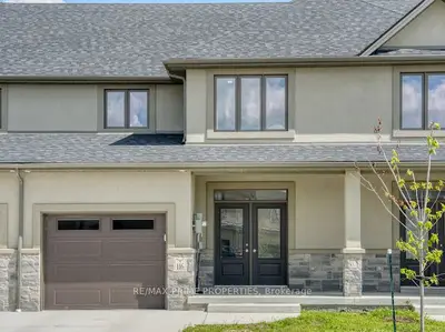 Att/Row/Townhouse in Essex
