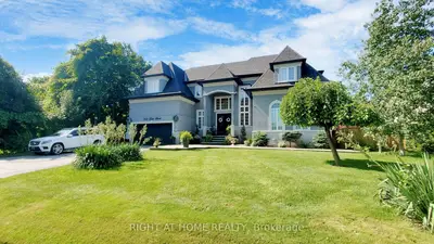 Detached in Grimsby