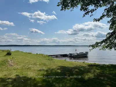 Detached in Trent Lakes
