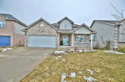 Detached in Thorold