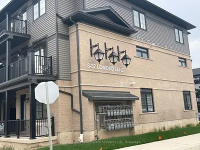 Condo Townhouse in Kitchener