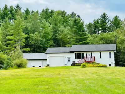 826 Galway Road, Trent Lakes, On K0m 2a0