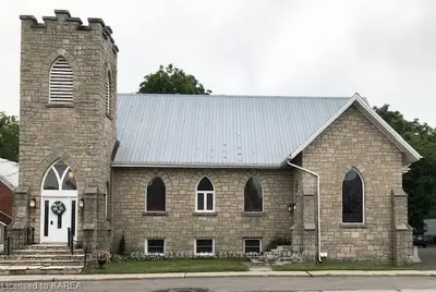 10 KING Street, Lansdowne Village, ON K0E 1L0