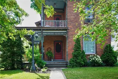 426 Thomas Street, Deseronto, On K0k 1x0