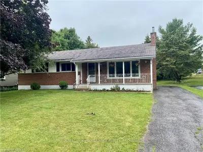 650 Steel Street, Gananoque, ON K7G 2E5