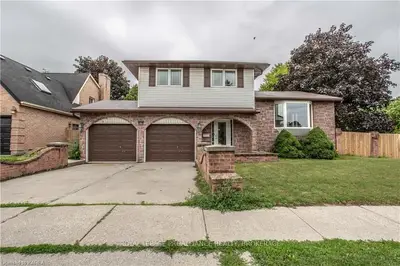 993 Milford Drive, Kingston, On K7p 1p5